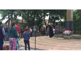 Bogat kulturno-umetnički program za seosku slavu u Karlovčiću